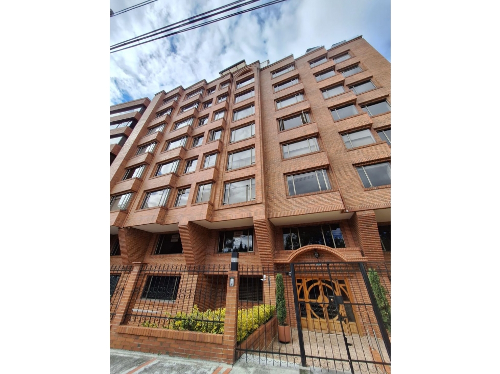 SE VENDE LINDO APARTAMENTO EN LA CAROLINA.A