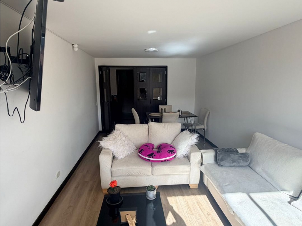 SE VENDE LINDO APARTAMENTO EN GRATAMIRA.P