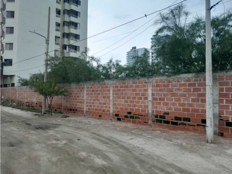 Se vende lindo lote de 2400m2, 45x54, de calle a calle, playa salguero — foto 2