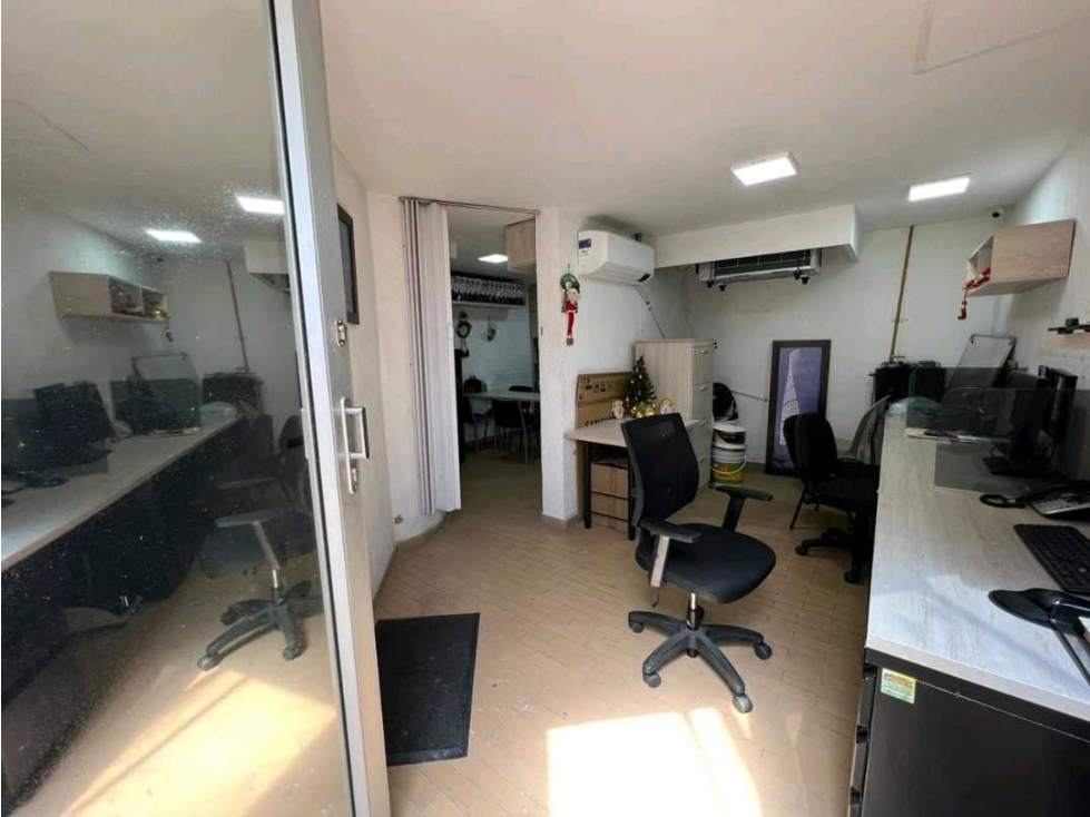 Se vende local comercial. Loca # 19 - 2