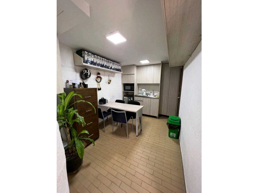 Se vende local comercial. Loca # 19 - 3