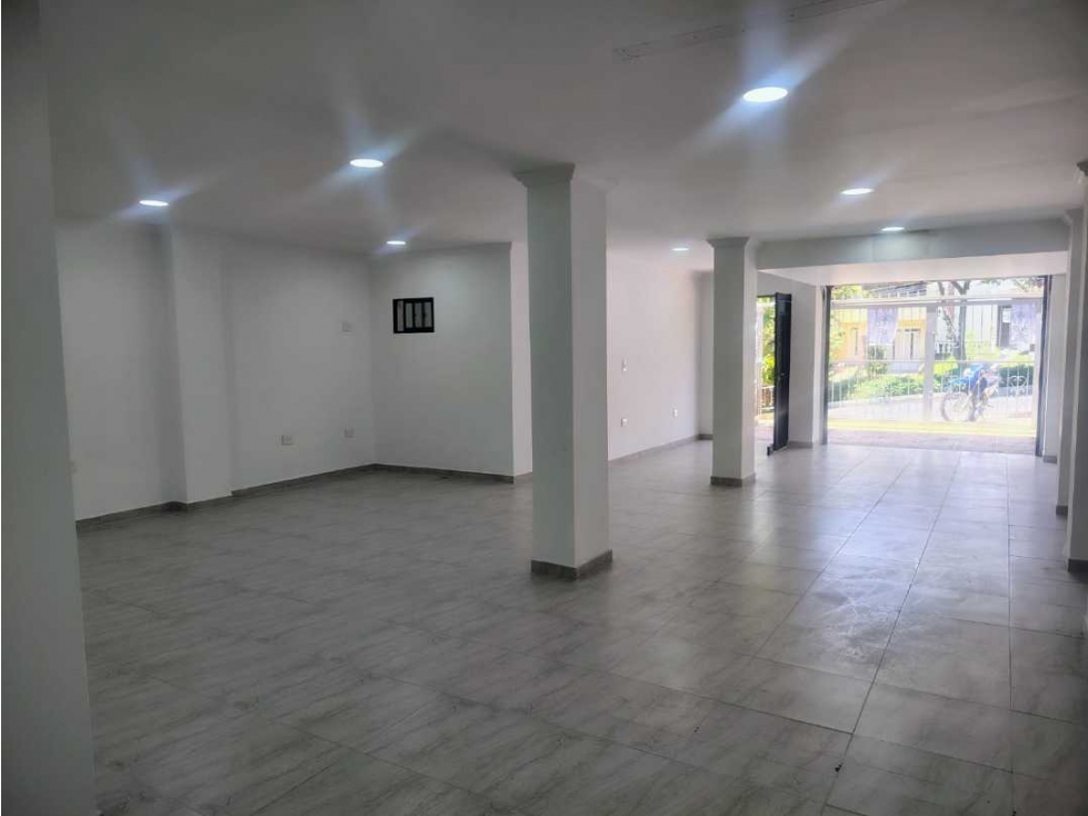 Se vende Local Comercial en Cabañas Bello