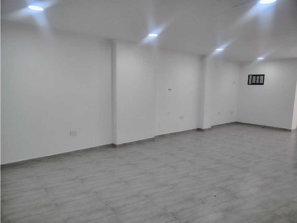 Se vende Local Comercial en Cabañas Bello — foto 5