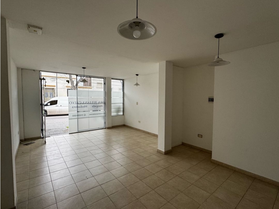 SE VENDE LOCAL COMERCIAL EN EL CENTRO DE LUJÁN! Inmejorable ubicación. - 6