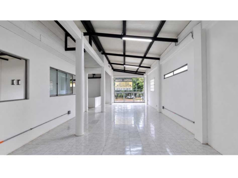 SE VENDE LOCAL COMERCIAL EN EL POBLADO-MEDELLIN — foto 6