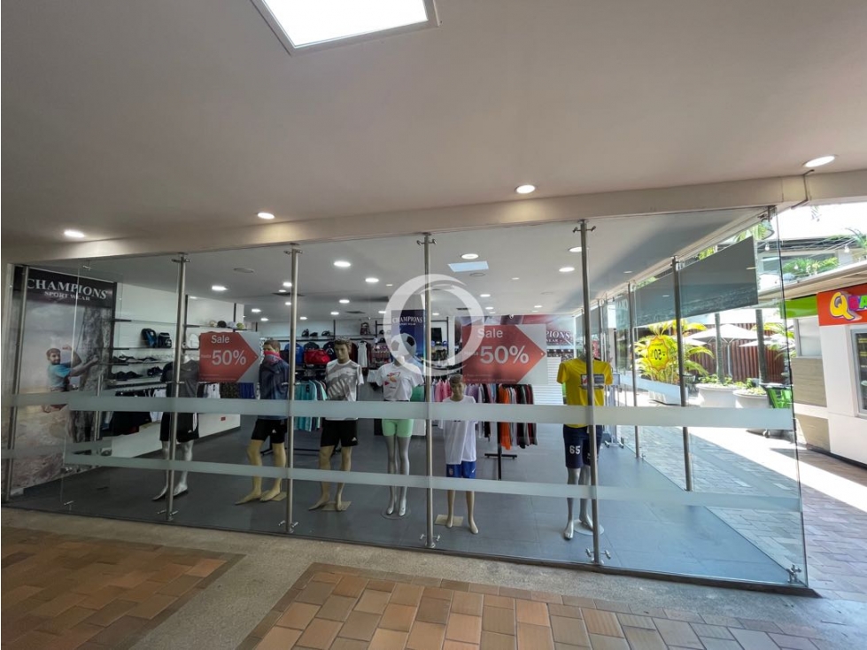 SE VENDE LOCAL COMERCIAL EN HOLGUINES TRADE CENTER — foto 3
