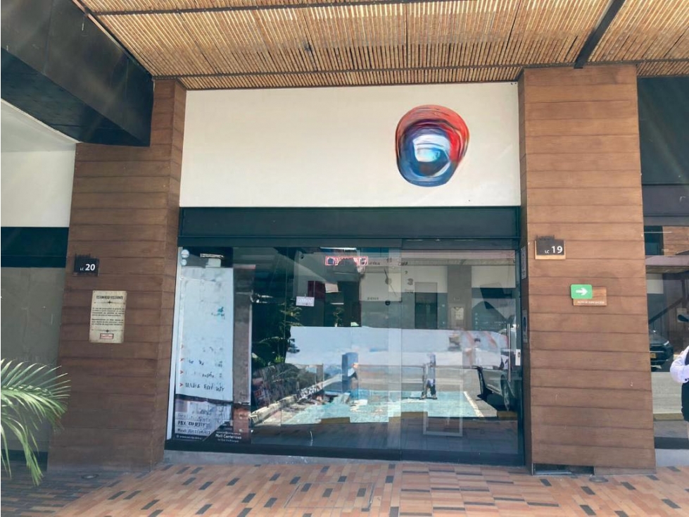 SE VENDE LOCAL COMERCIAL EN LA CEJA MALL CANTARRANA SE ENTREGA RENTAND - 3