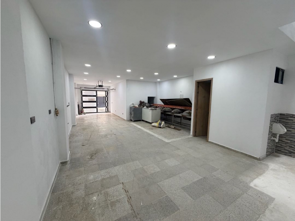 SE VENDE LOCAL COMERCIAL EN LA CEJA SECTOR SAN CAYETANO FRENTE COLISEO — foto 3