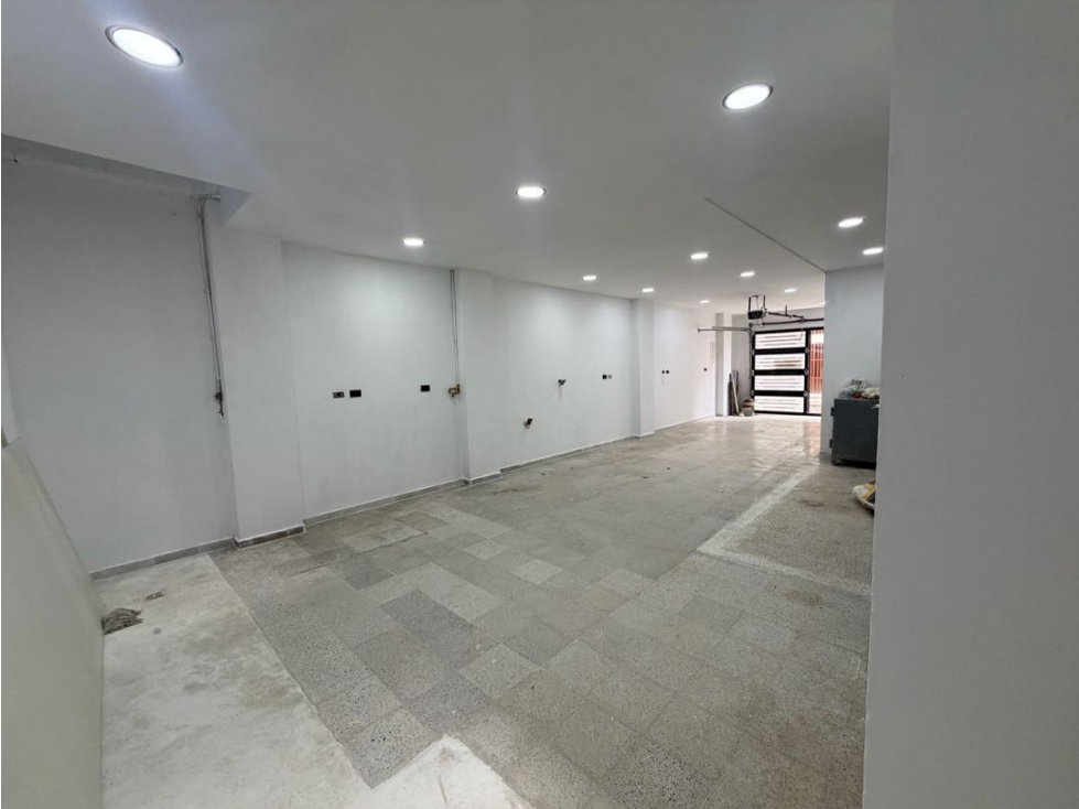 SE VENDE LOCAL COMERCIAL EN LA CEJA SECTOR SAN CAYETANO FRENTE COLISEO — foto 5