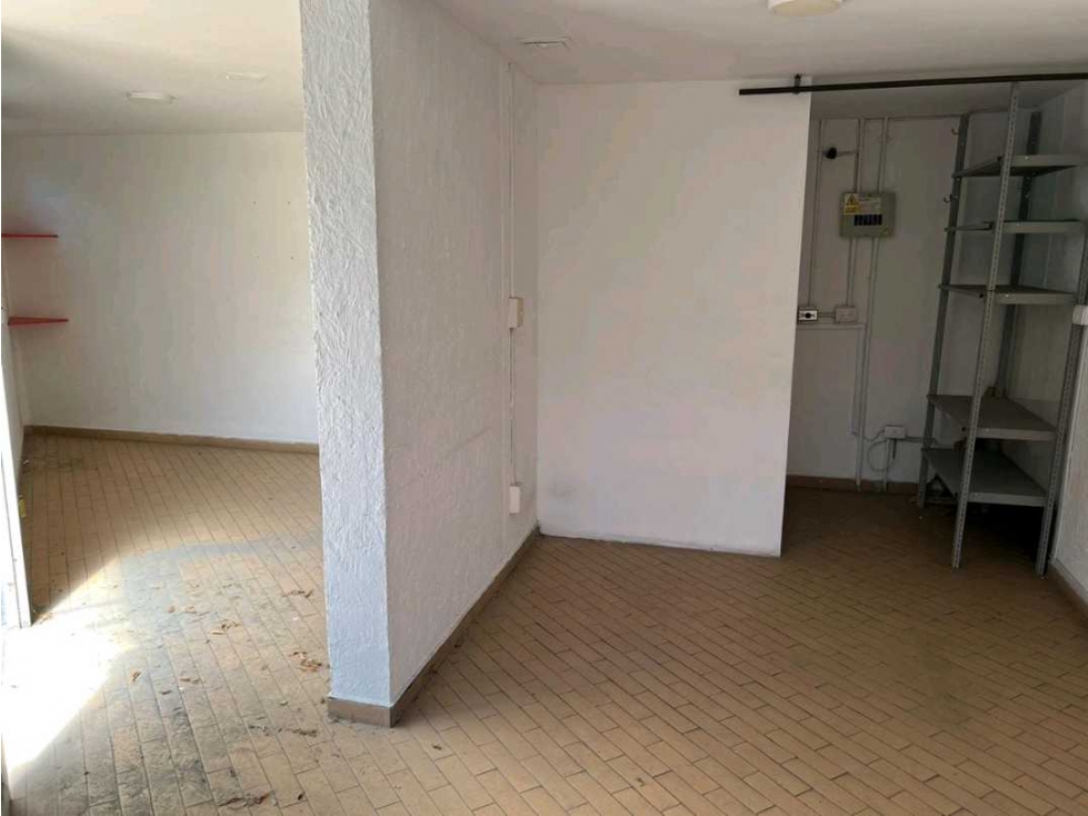Se vende local comercial. Local # 31 - 3