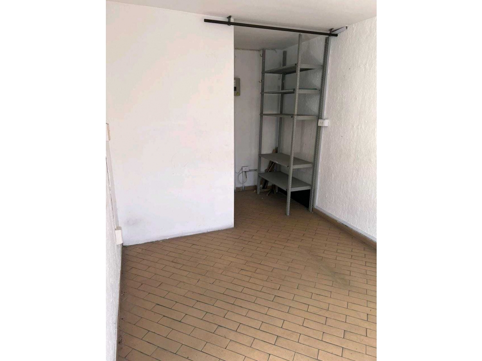 Se vende local comercial. Local # 31 - 4