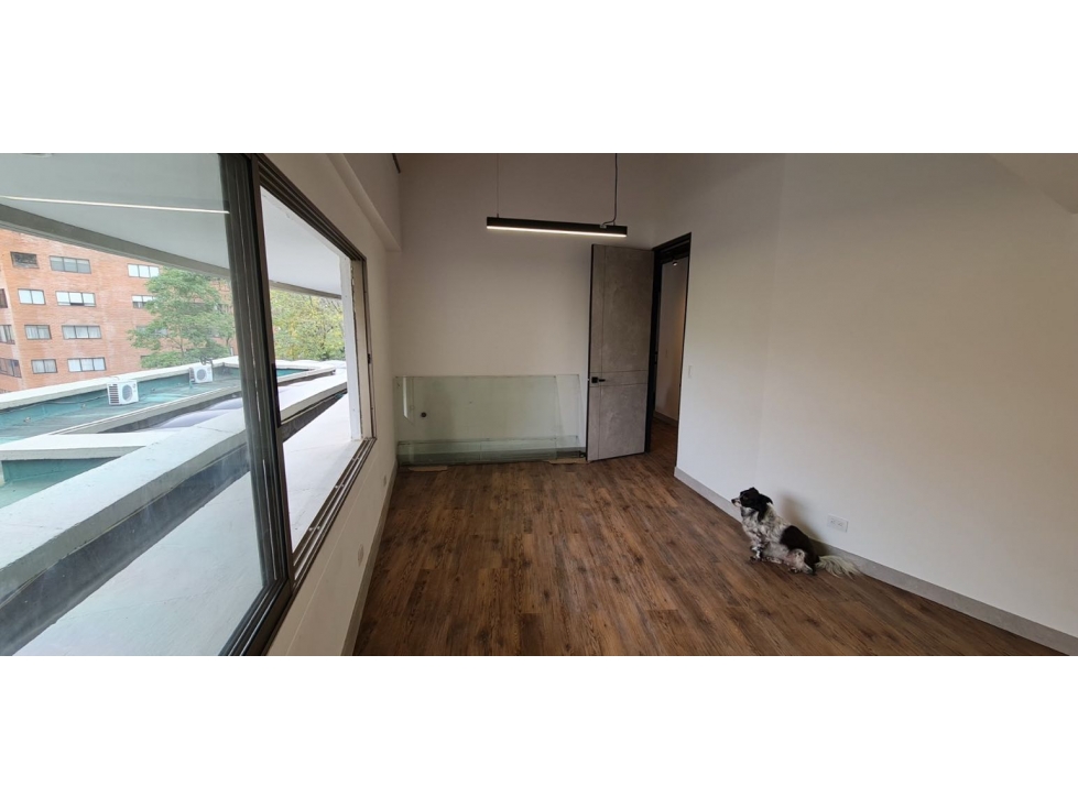 SE VENDE LOCAL COMERCIAL / OFICINA EN EL POBLADO MALL PINAR DEL RÍO — foto 2