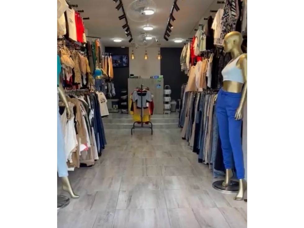 SE VENDE LOCAL COMERCIAL RENTANDO Y APARTAMENTO PARQUE ARANJUEZ — foto 2