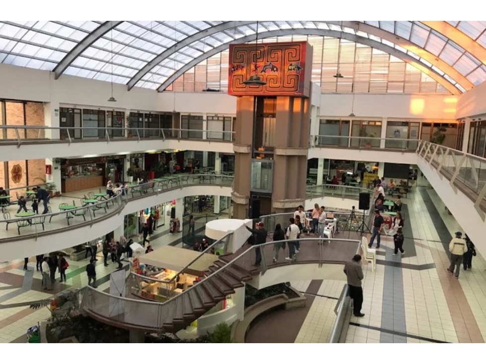 SE VENDE LOCAL EN EL CENTRO COMERCIAL PANAMÁ. UBICADO EN EL NORTE — foto 3
