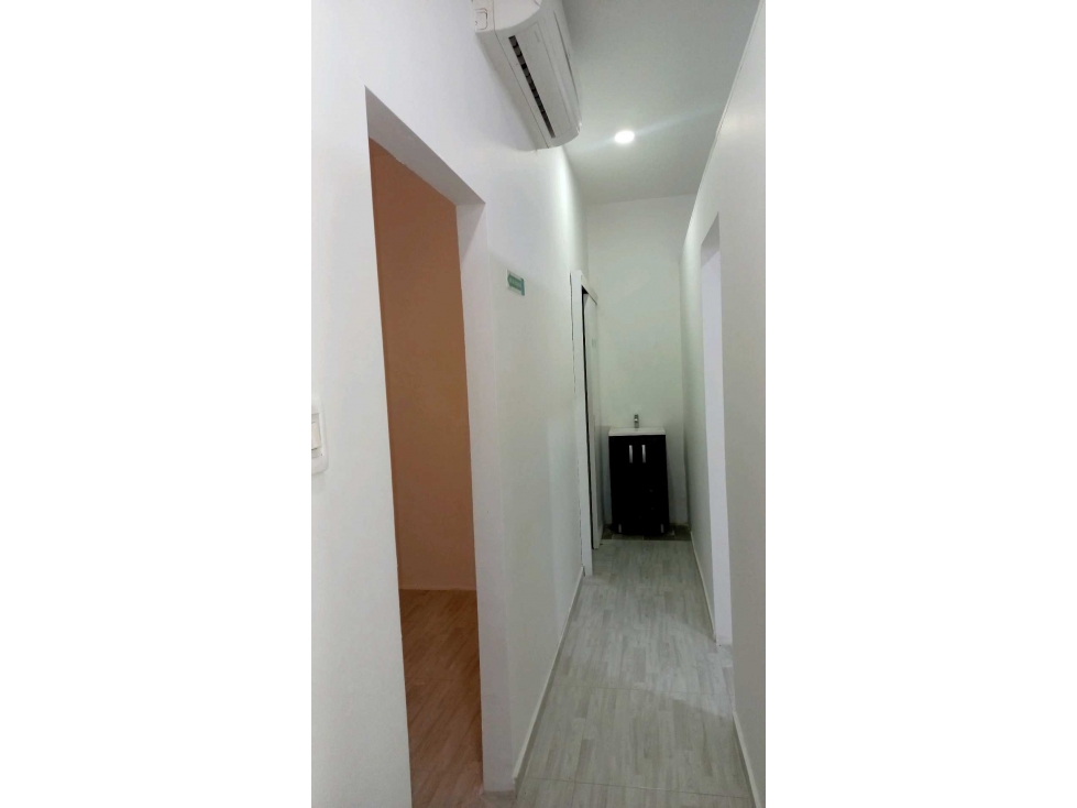 Se vende local en Centro Comercial HolguinesT.C.. MHG9724749 — foto 6