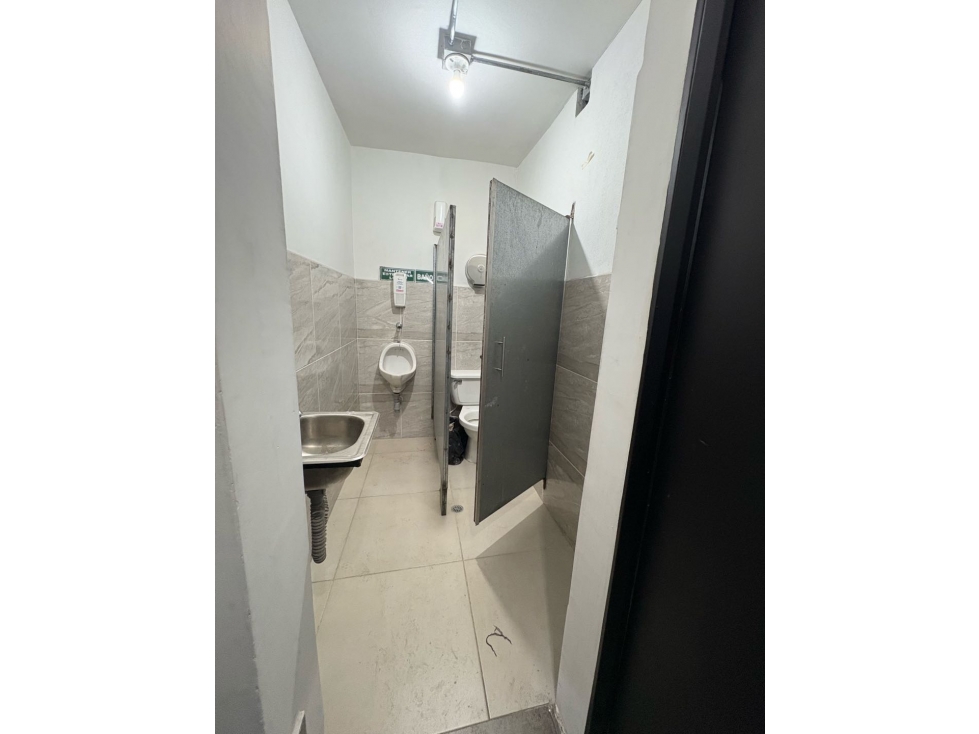 Local en Arriendo en Laureles — foto 2