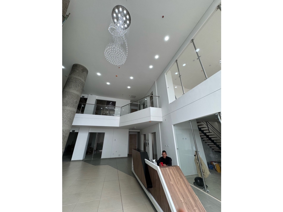 SE VENDE OFICINA O LOCAL EN POPAYAN TRADE CENTER OPORTUNIDAD - 2