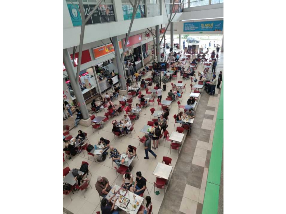 Se vende local en mall comercial excelente ubicación - 3
