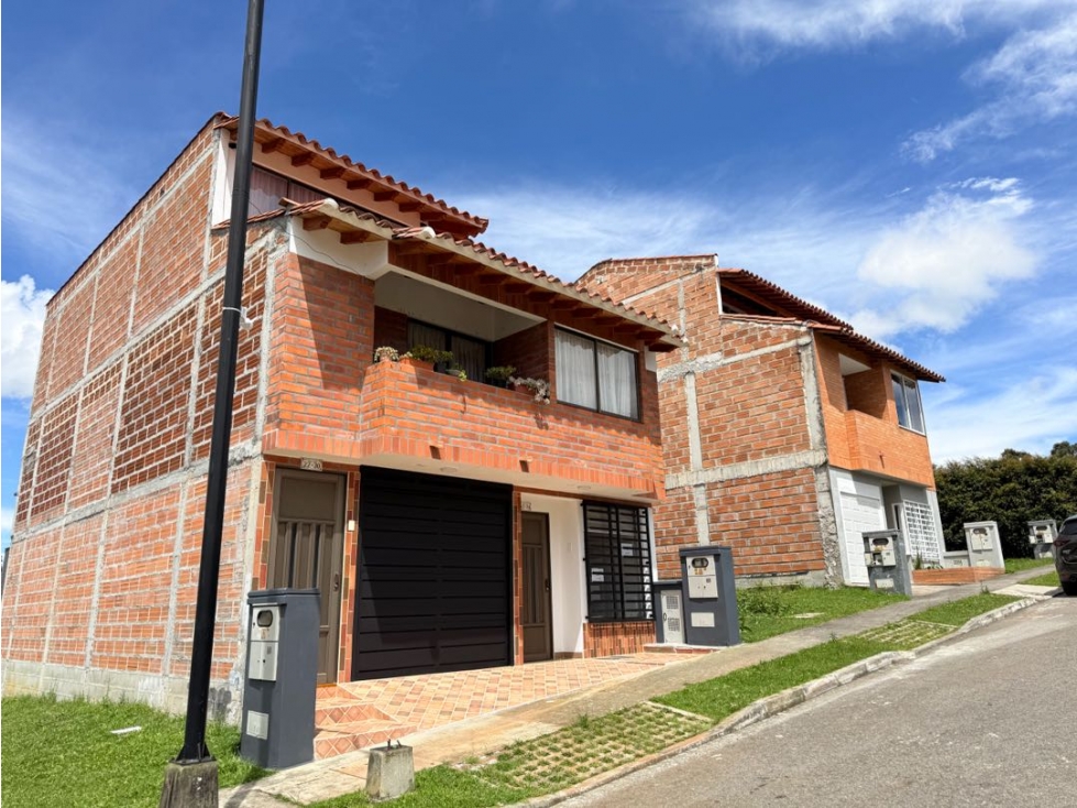 Se vende lotes bifamiliares de 84 m2 en Reserva, El Carmen de Viboral