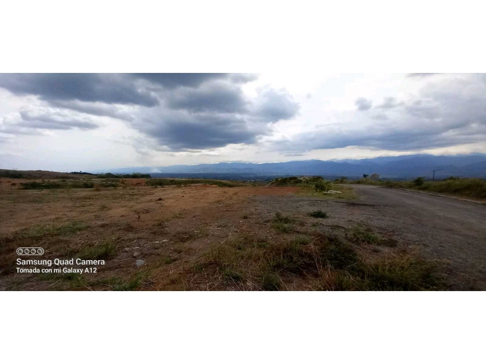 Se vende lote campestre con espectacular vista en cerritos — foto 4