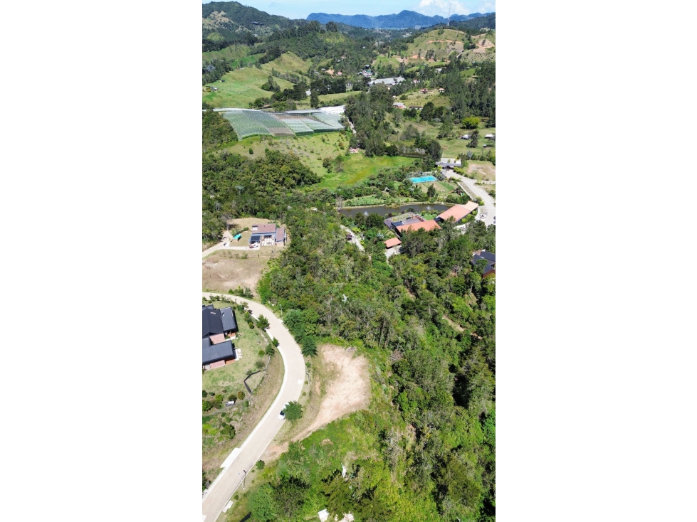 SE VENDE LOTE CAMPESTRE EN EL RETIRO PARCELACION MONTESERENO — foto 6