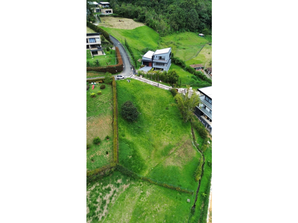 SE VENDE LOTE CAMPESTRE EN LA ESTRELLA PARC CERRADA VISTA ÚNICA CASAS - 1