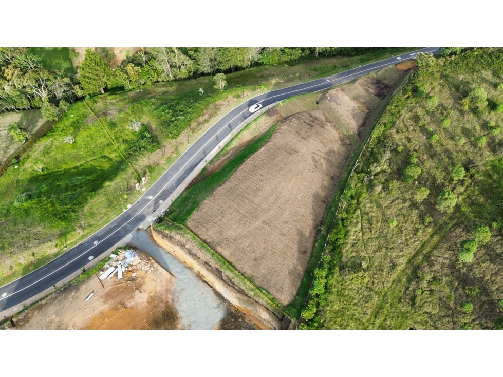 SE VENDE LOTE CAMPESTRE EN LA CEJA CON VISTA EN PARCELACIÓN