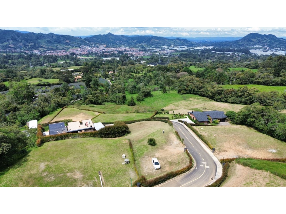 SE VENDE LOTE CAMPESTRE EN LA CEJA CONDOMINIO VISTA INIGUALABLE $700 m — foto 2