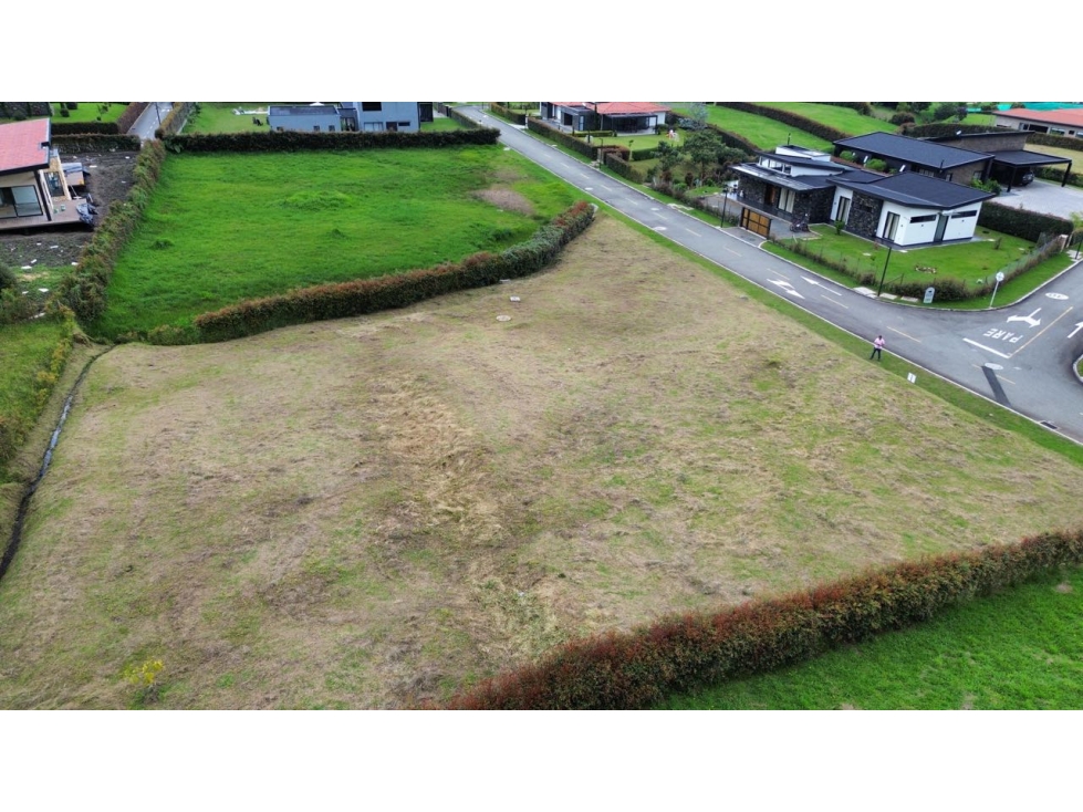 SE VENDE LOTE CAMPESTRE EN LA CEJA CONDÓMINIO CERRADO SE ENTREGA LICEN — foto 2