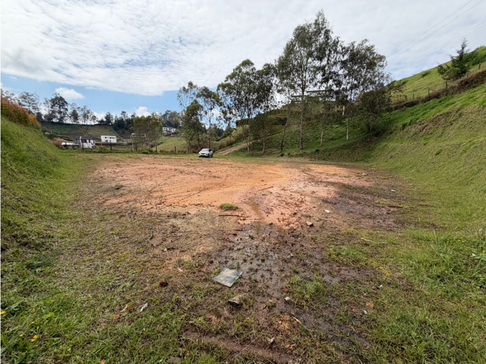 SE VENDE LOTE CAMPESTRE EN SAN VICENTE FERRER CONDOMINIO EL ENCANTO — foto 2