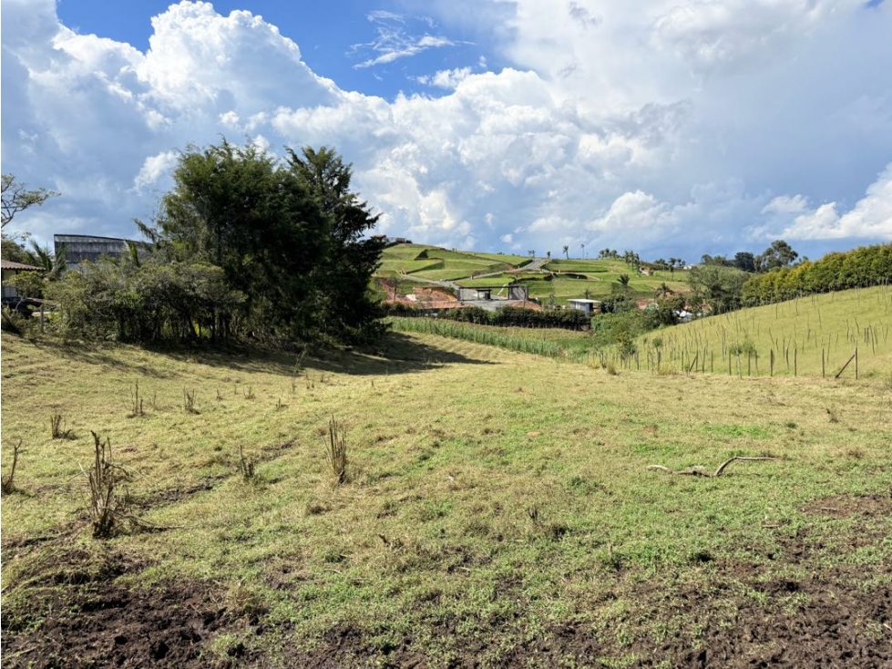 Se vende lote campestre de 3.400 m2 en condominio, El Carmen