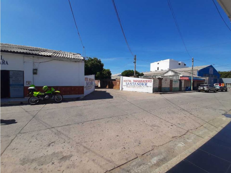 SE VENDE LOTE COMERCIAL BARRIO CENTRO - 3