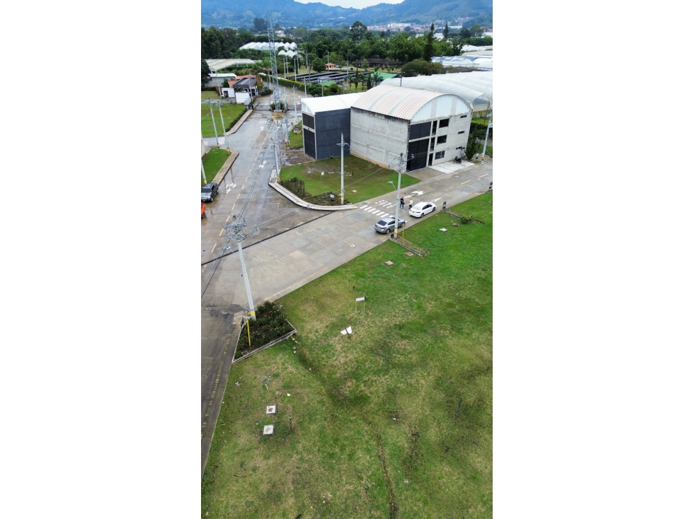 SE VENDE LOTE COMERCIAL BODEGA EN LA CEJA COMERCIO INDUSTRIA