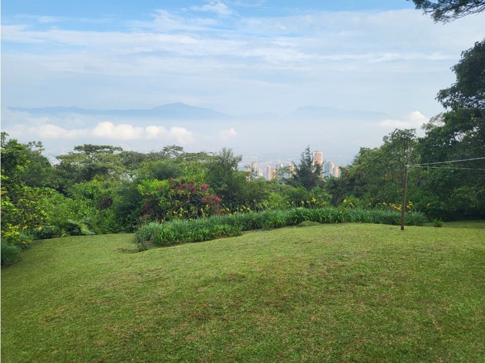 Se vende lote con 3 casas en el poblado sector los balsos — foto 5