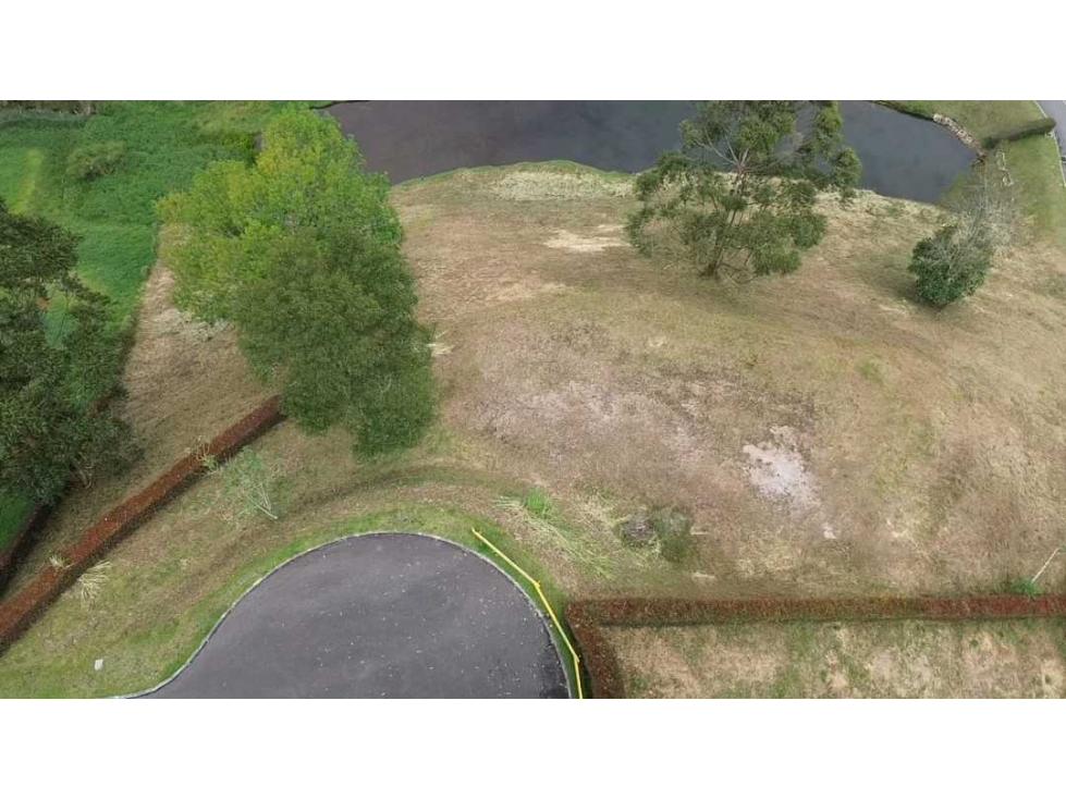 Se Vende lote con Lago en la exclusiva Parcelacion La Selva. — foto 6