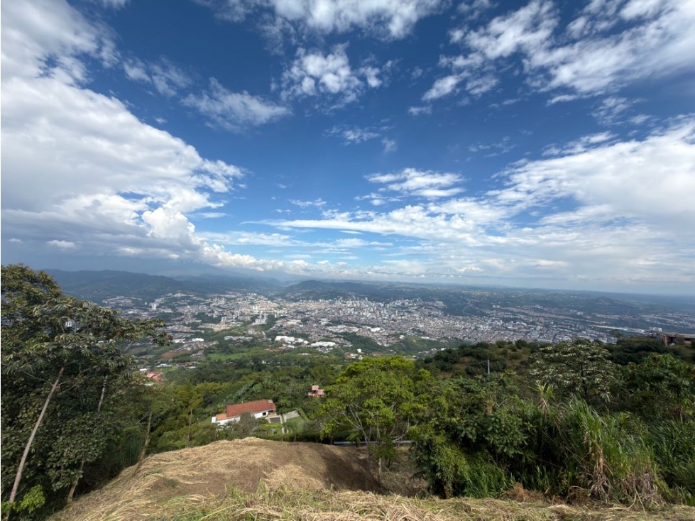 SE VENDE LOTE CONDOMINIO LOS NIEBLOS , DOSQUEBRADAS