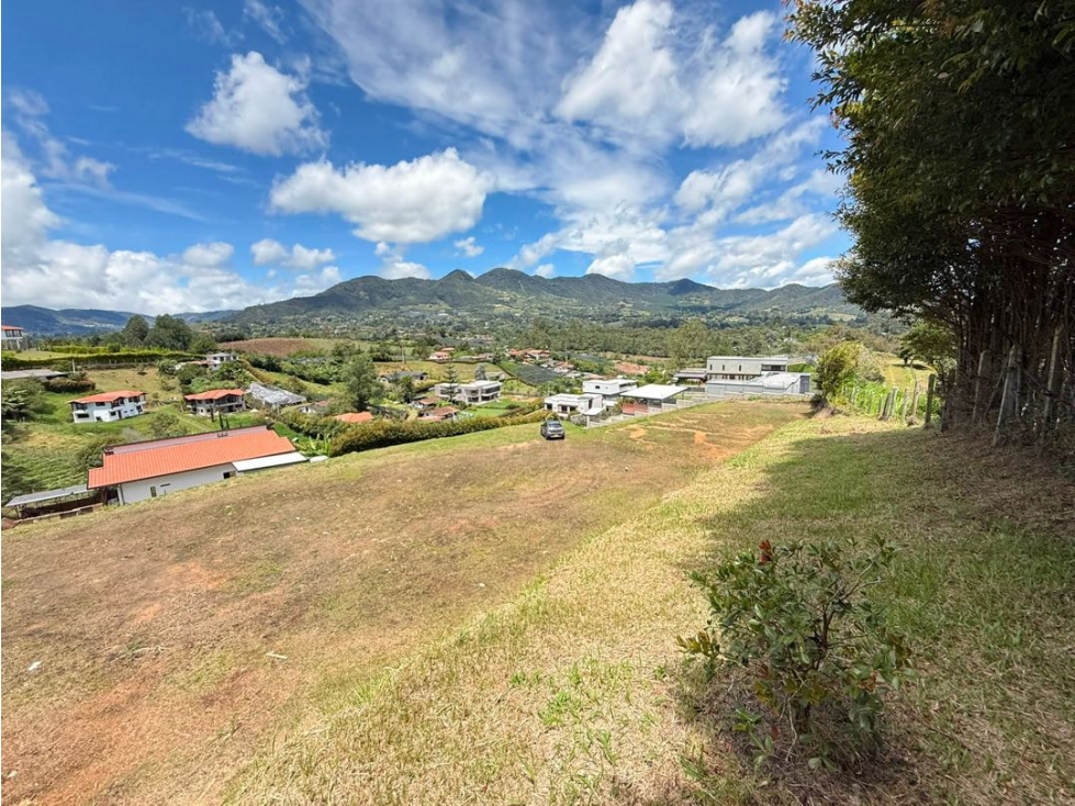 Se vende lote de 3.500 m2 con hermosa vista sector Aguas Claras — foto 2