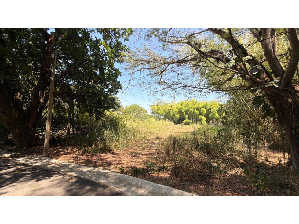 SE VENDE LOTE DE TERRENO 3.500M2 EN CONDOMINIO JAMUNDI - 3