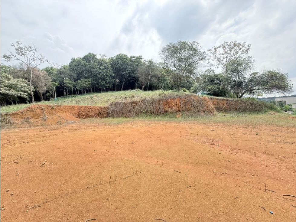 SE VENDE LOTE EN ALTO PQNCE RP-MUR — foto 6