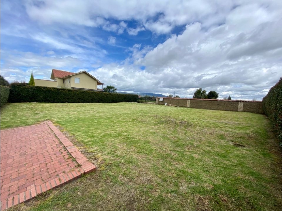 SE VENDE LOTE EN CONJUNTO CAJICA - 1