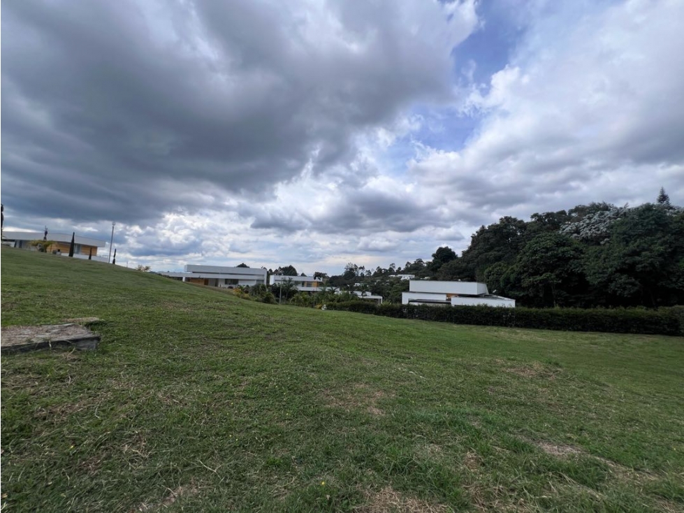 Se VENDE lote en conjunto cerrado en Circasia - 2