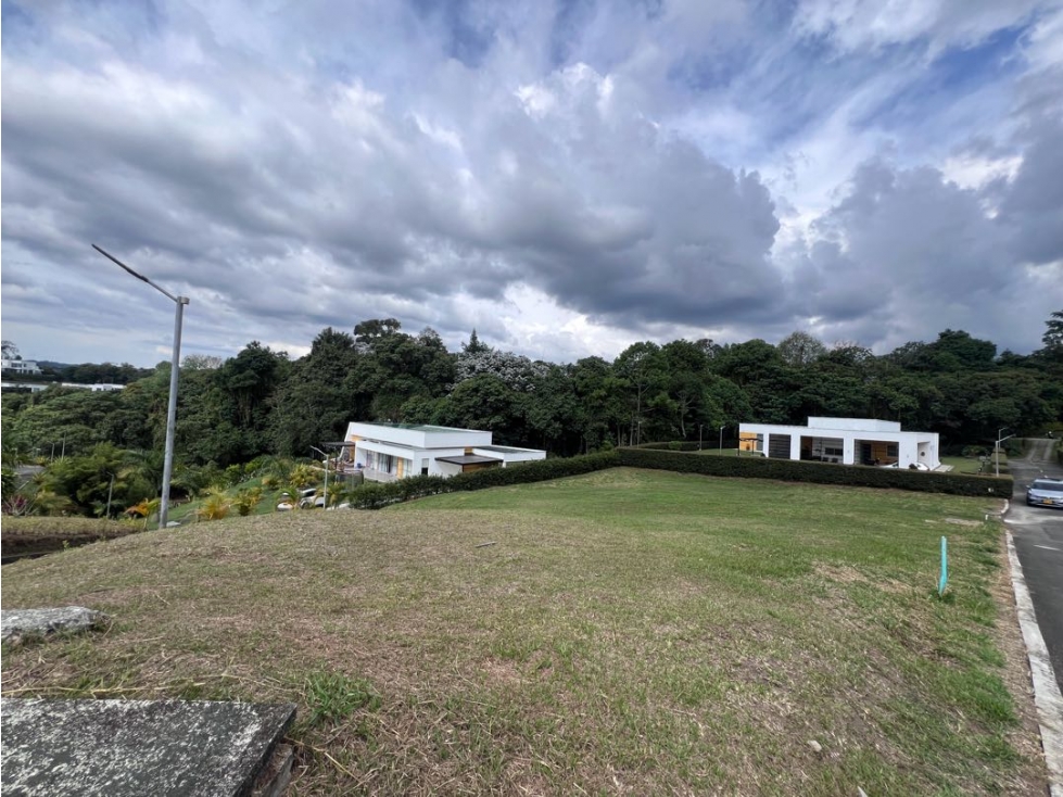 Se VENDE lote en conjunto cerrado en Circasia - 3