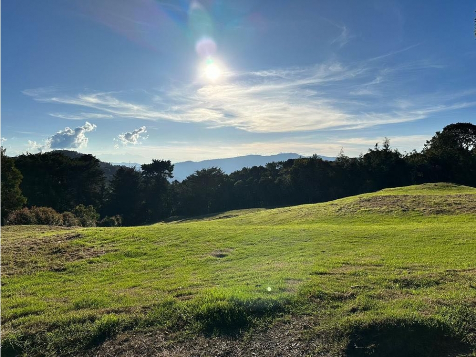 Se vende lote en el Alto De Palmas, la Acuarela — foto 2