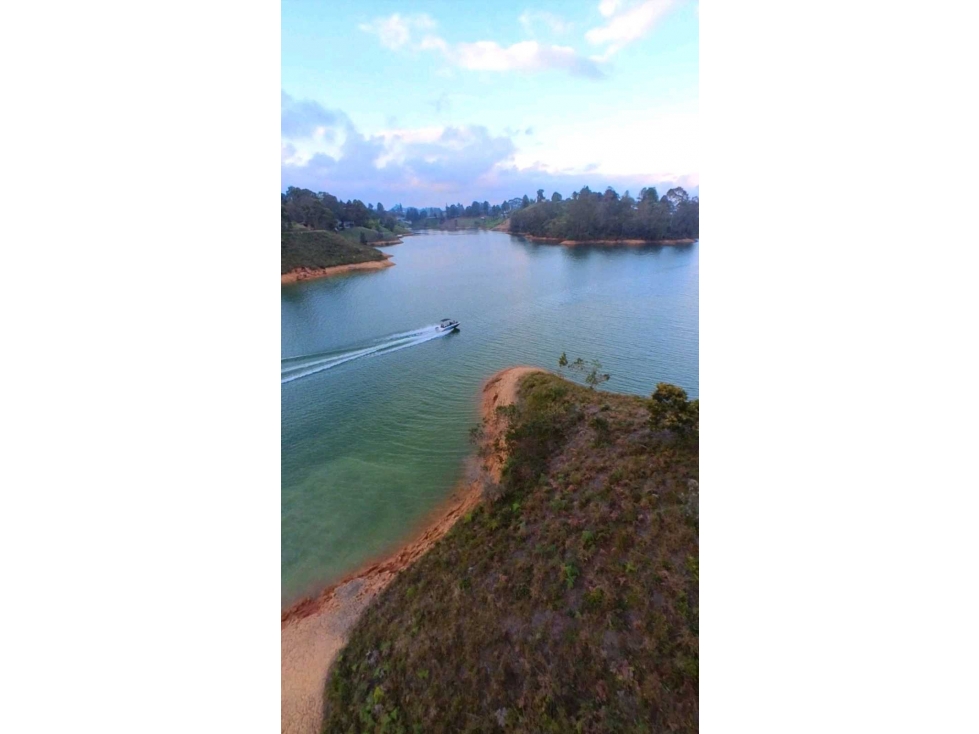 Se vende lote en guatape vereda el morro — foto 3
