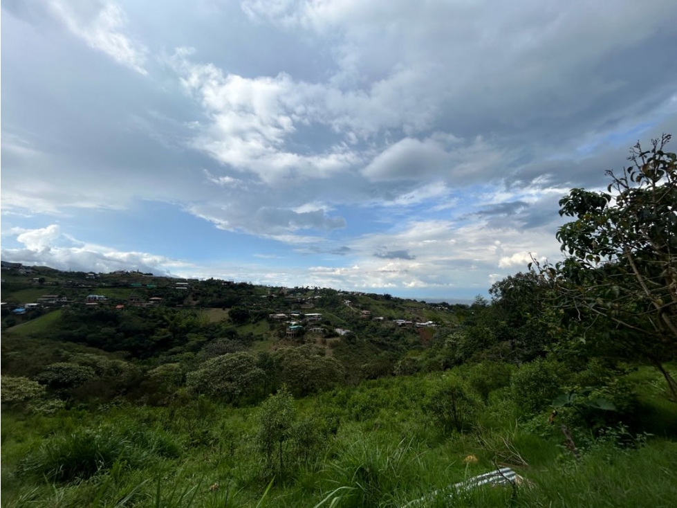 SE VENDE LOTE EN LA BUITRERA EXCELENTE VISTA COLINDA CON EL RÍO — foto 2