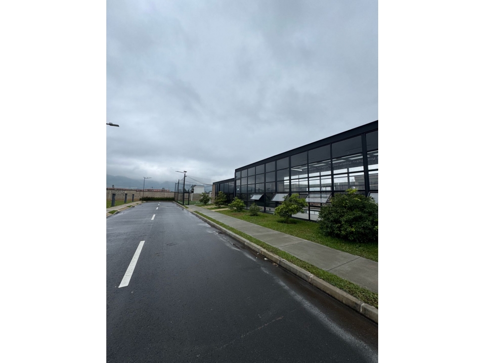 SE VENDE LOTE EN LA CEJA PARA VIVIENDA UNIFAMILIAR DE 2 NIVELES U CERR — foto 4