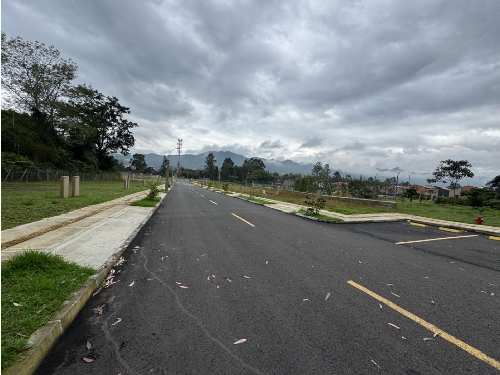 SE VENDE LOTE EN LA CEJA PARA VIVIENDA UNIFAMILIAR JARDINES DE LA COLO — foto 3