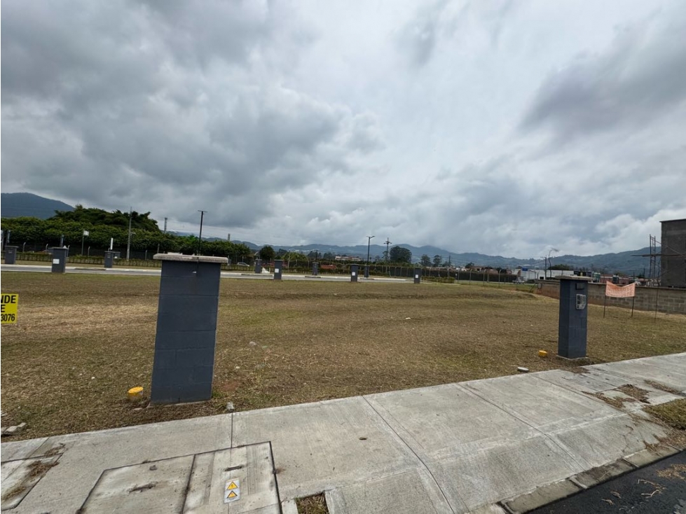SE VENDE LOTE EN LA CEJA UNIDAD CERRADA PISCINA TUR GIMNASIO JUEGOS — foto 4