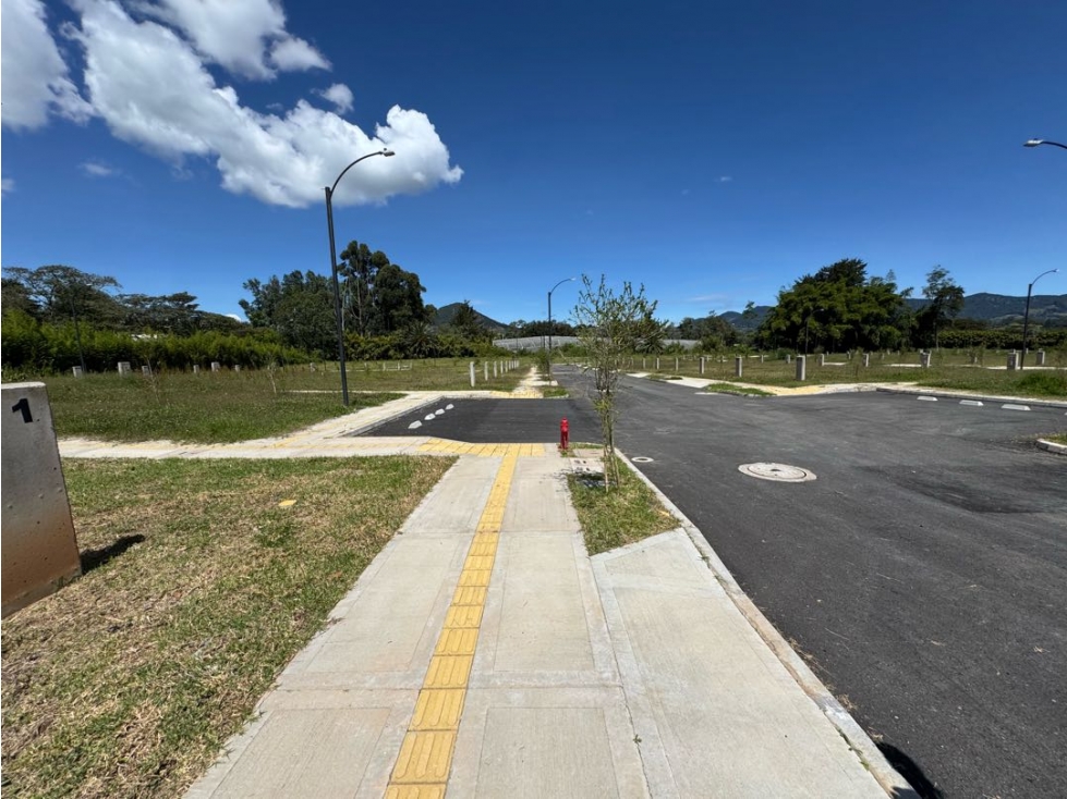 SE VENDE LOTE EN LA CEJA UNIDAD ABIERTA ESQUINERO PARA VIVIENDA UNIFAM — foto 3
