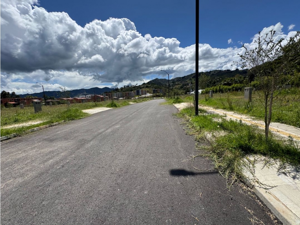 SE VENDE LOTE EN LA CEJA UNIDAD ABIERTA ESQUINERO PARA VIVIENDA UNIFAM — foto 4
